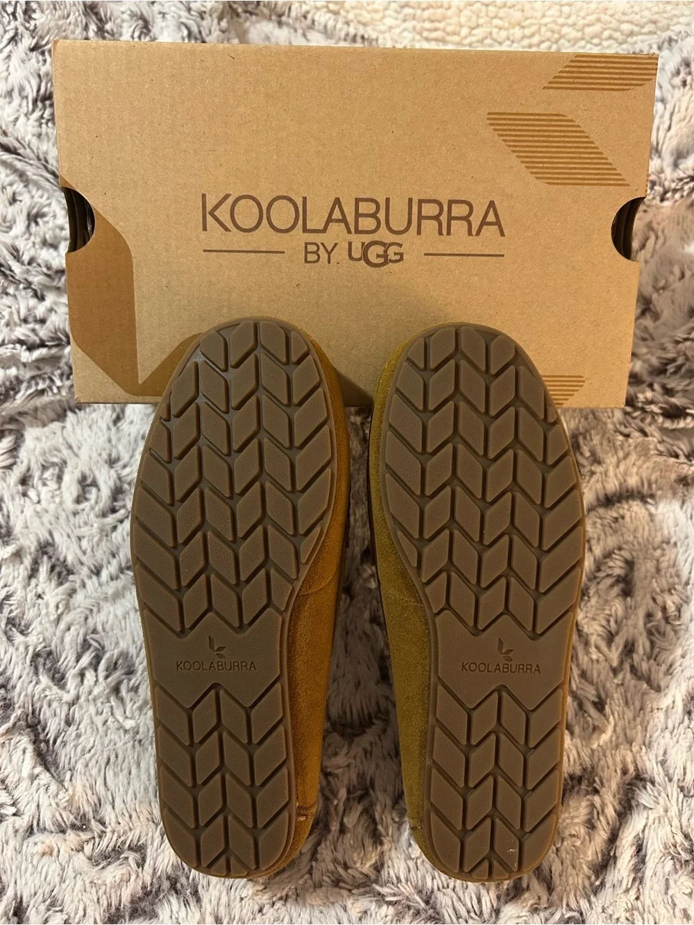 Koolaburra Kids Moccasins in Chestnut Brown with Cream Shearling